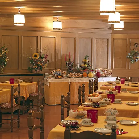 Hotel Pinzolo-Dolomiti-2